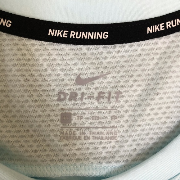 Nike Dri-Fit t-shirt - Picture 6 of 7